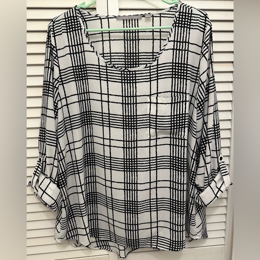 Valerie Steven’s Black and White Plaid Women's Top Size XL